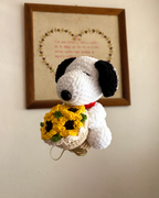 Snoopy con ramo de girasoles 15Cm